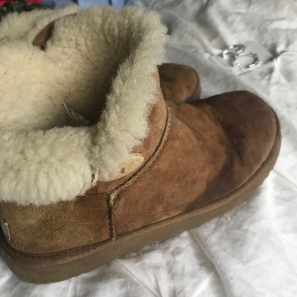 UGG BOOT SHORT BAILEY BUTTON